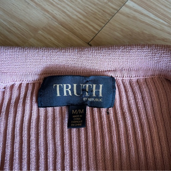 Truth by Republic Blush Pink Light Ribbed Polo Top Medium - Picture 2 of 8